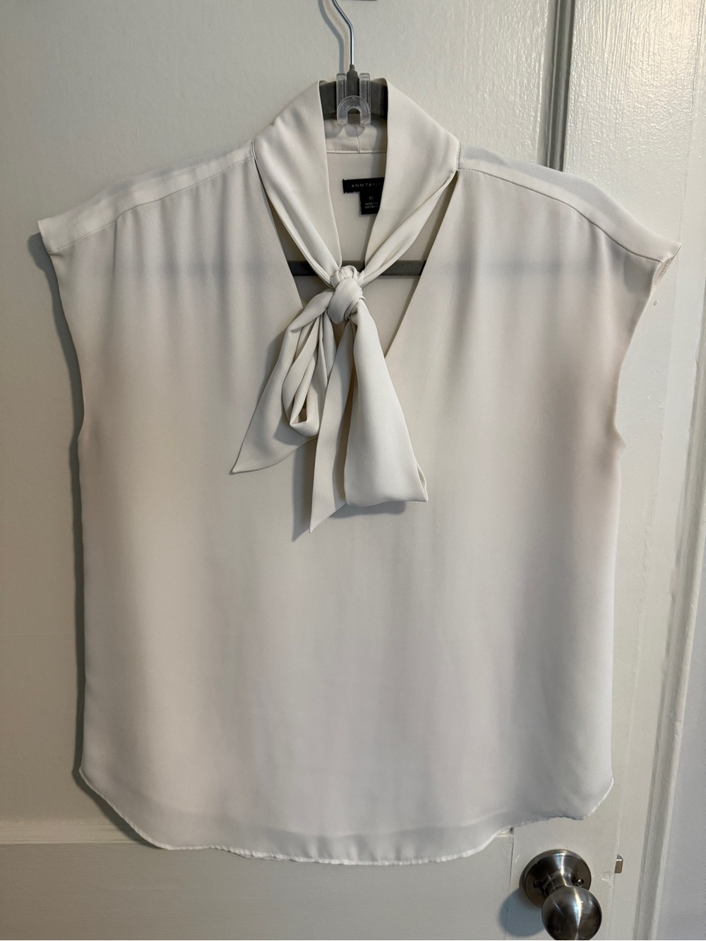 Ann Taylor Cream Tie-Neck Cap Sleeve Blouse